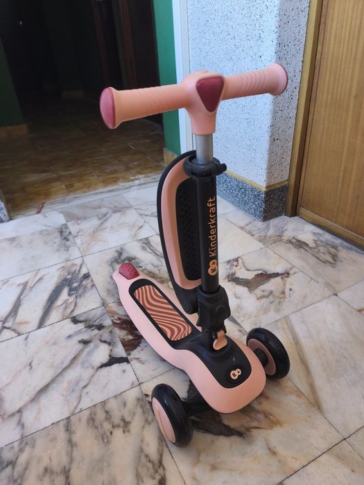 Trotinete Kindercraft com assento nova