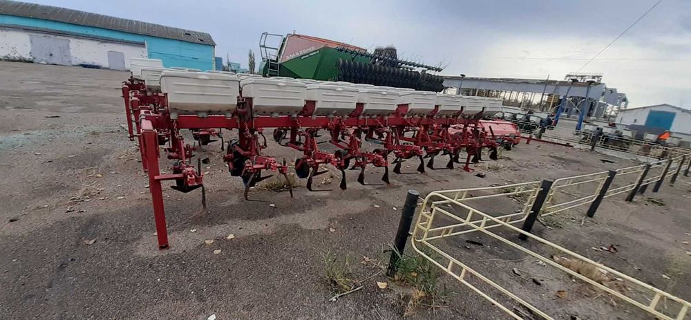 Культиватор пропашний КРНв-5,6-0,4 (КРН-5,6) "Червона зірка" Ельворті