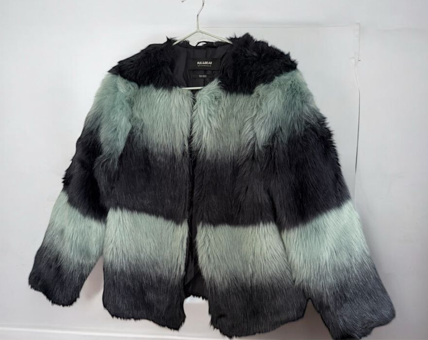 Sztuczne futro Futerko Pull&Bear XS/34 Narzutka