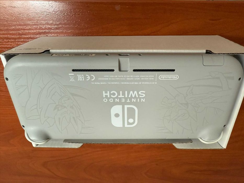 Nintendo Switch Lite Zacian & Zamazenta - jak "nowa"