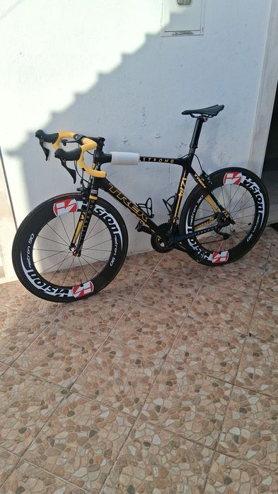 Bicicleta estrada trek