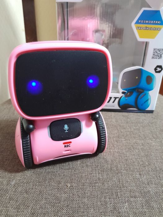 AT - ROBOT Розумний робот з голосовим керуванням