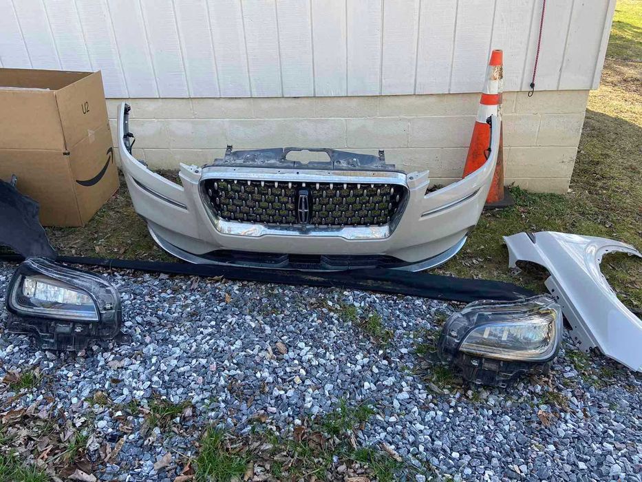 Lincoln Corsair бампер решітка дхо запчастини