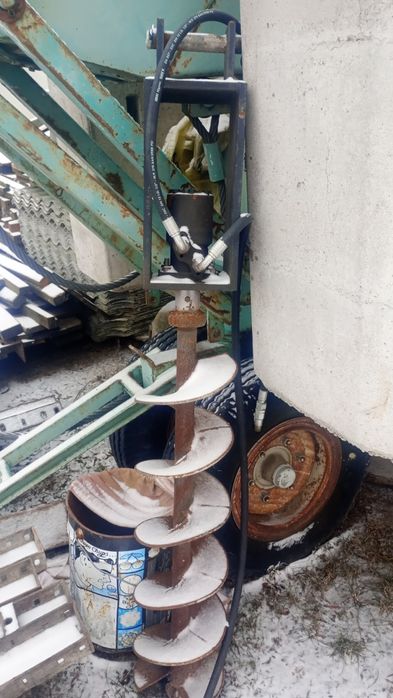 Minikoparka cat 301.6c  plus przyczepka niewiadów jako komplet