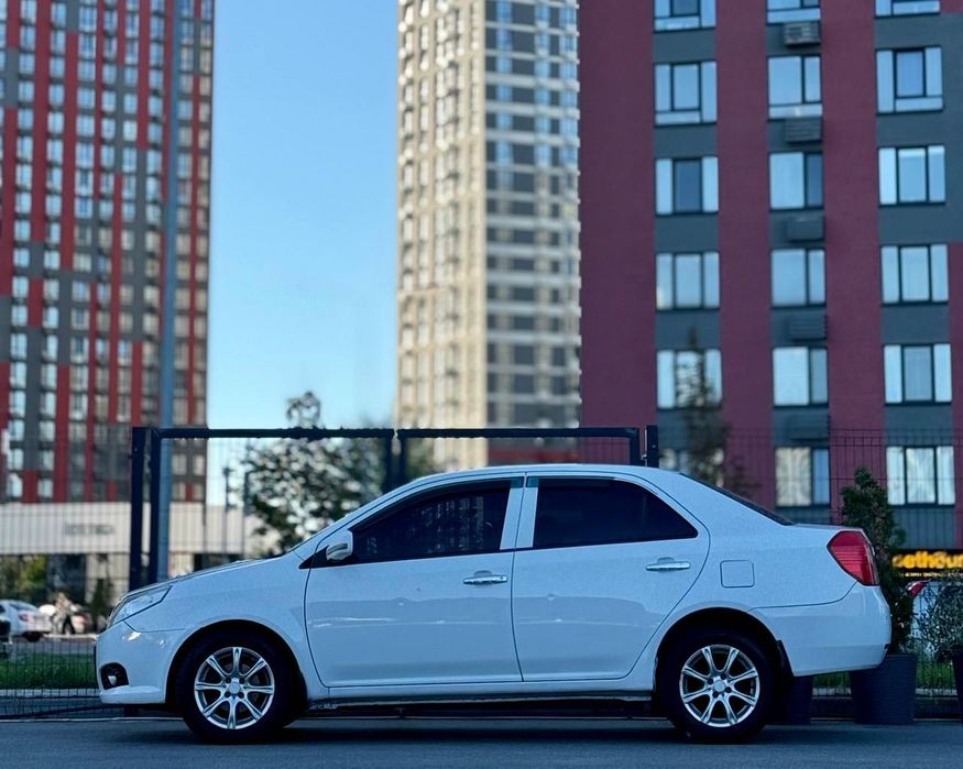 Продаж Geely MK 2