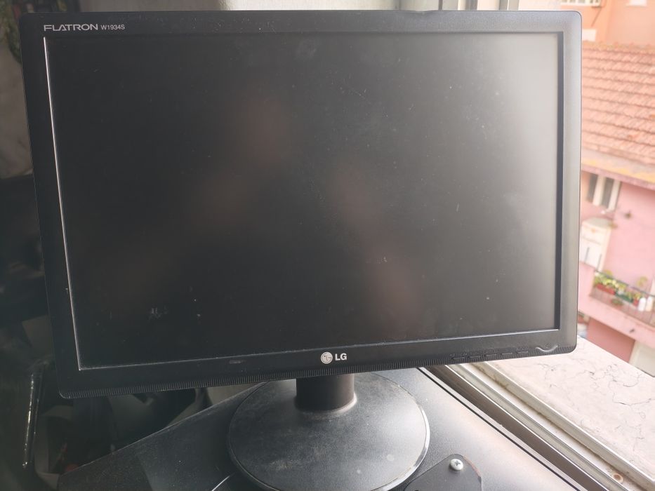 Monitor LG Flatron W1934S – 19" Widescreen