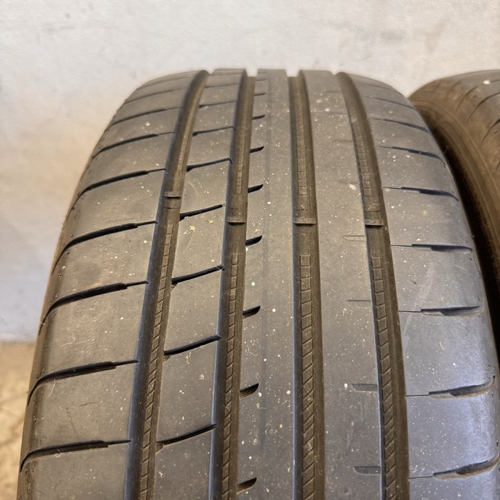 2 шт літні 215/45/18 goodyear eagle f1