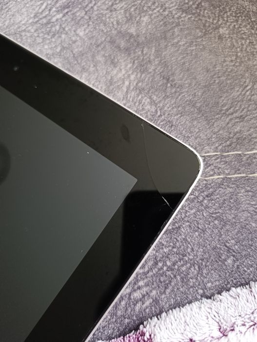 Продам iPad 4(A1458)