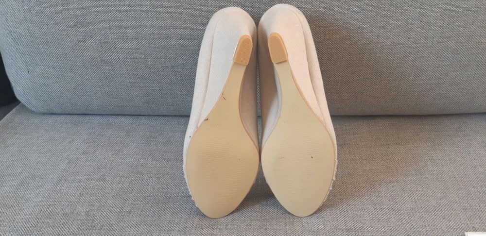 Buty Clara Barson