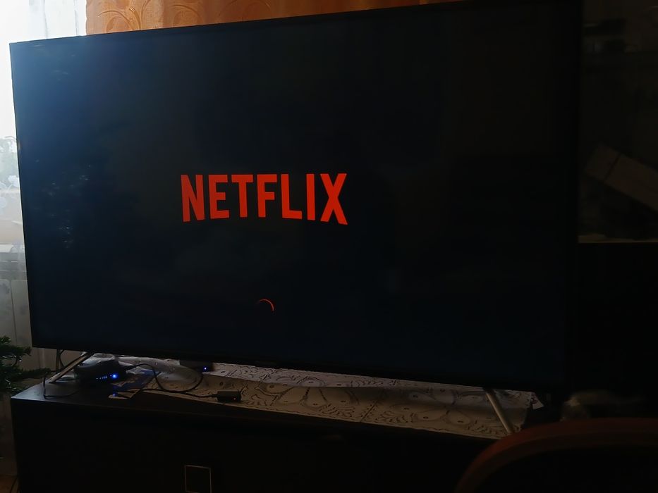 telewizor Thomson ultra HD 55cali stan idealny