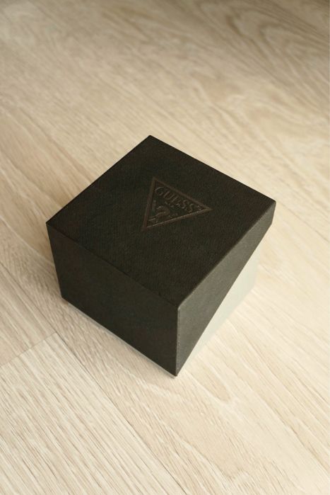 Годинник жіночий Guess W0403L3