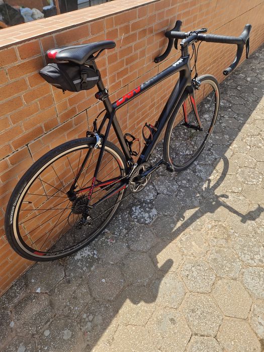 Bicicleta estrada focus