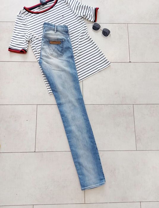 Spodnie XS - S WRANGLER CORTNEY size 25
