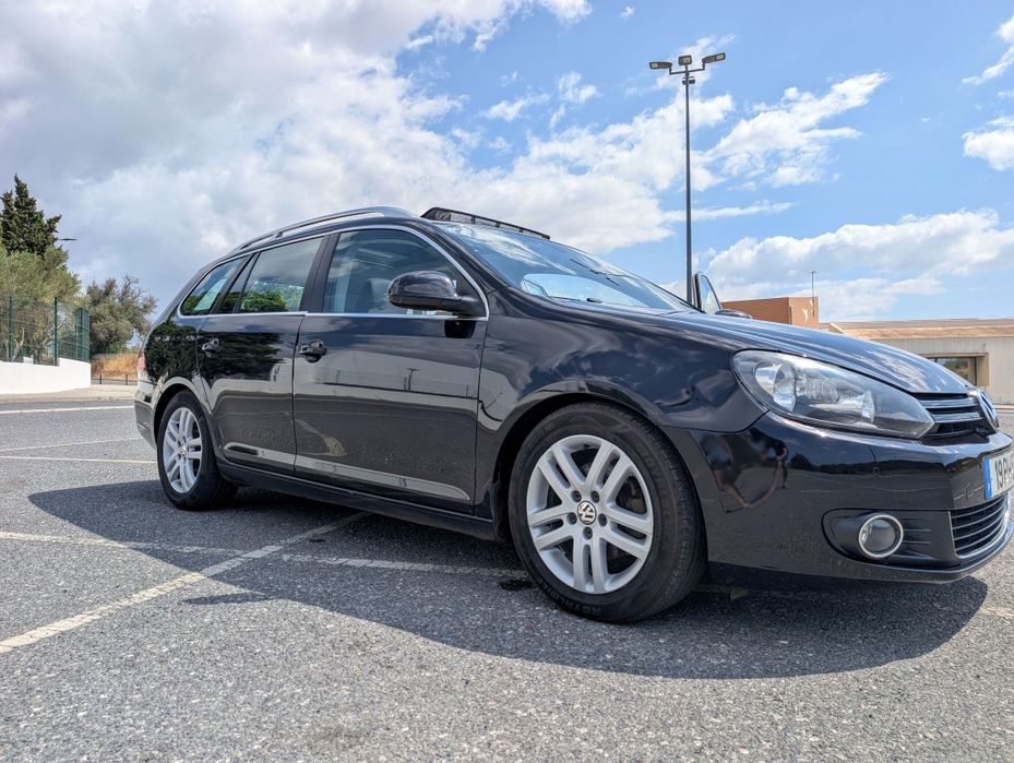 VW Golf Variant 2011 – Muito bem equipada, estimada e com extras que fazem a diferença