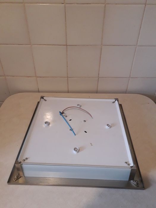 Продам світильник квадратний 39×39