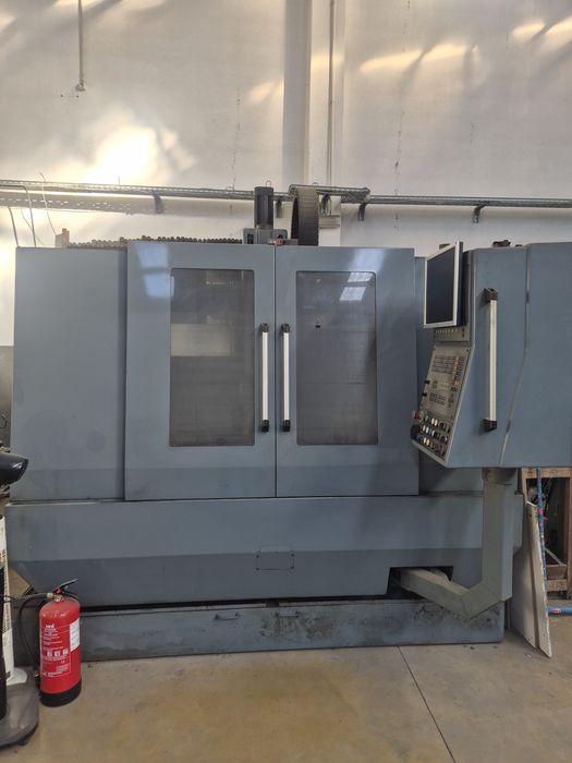 Vendo CNC  usado