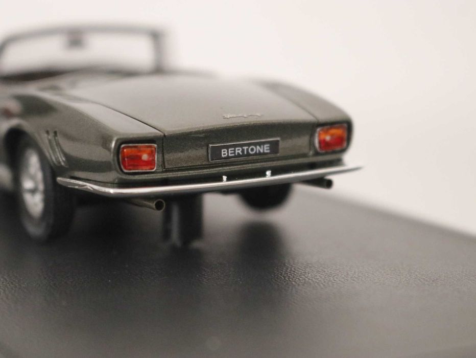 ISO Grifo Spyder.  1963.  1/43 Matrix. Está na minha coleção desde 2023. 100€.   Vendo miniaturas da minha coleção.