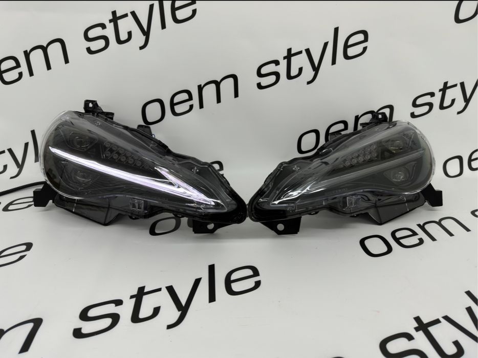 Передняя тюнинг оптика  фары Toyota GT86 2012-2018