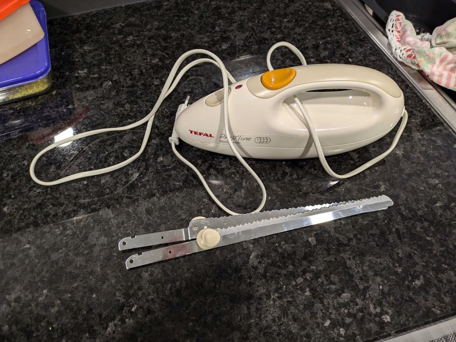 Faca elétrica de corte