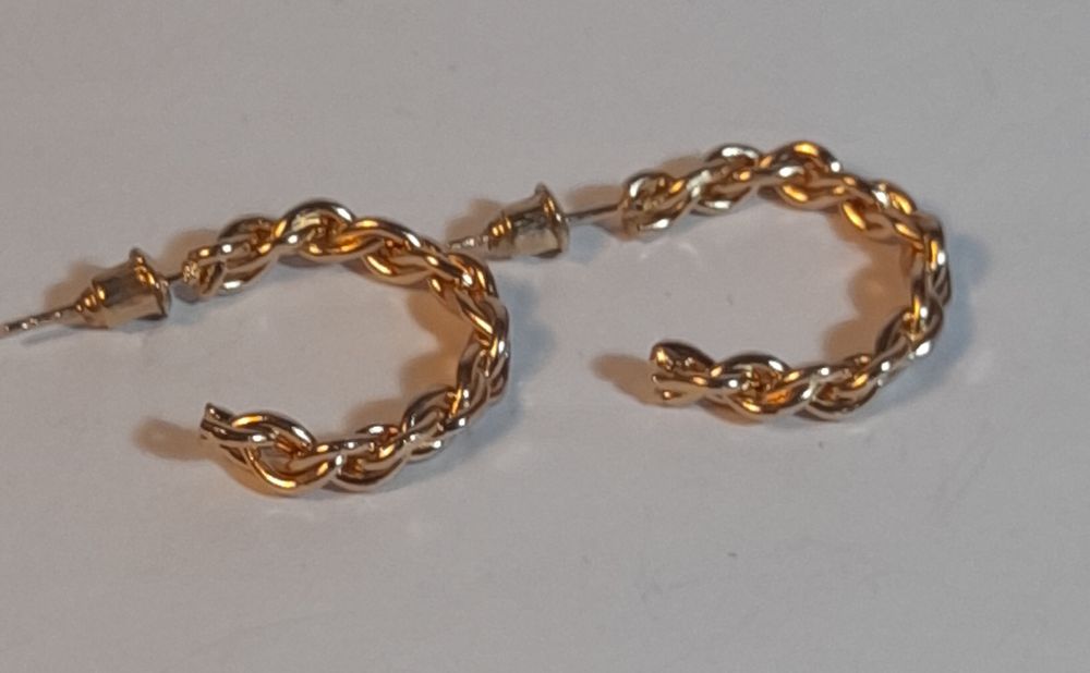 Argolas Douradas  Entrançada.