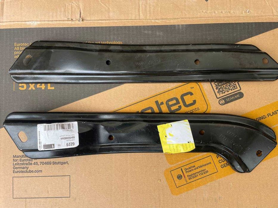 Кронштейни радіатора Jeep Compass 2.0T 23-26 68455980AA 68455981AA