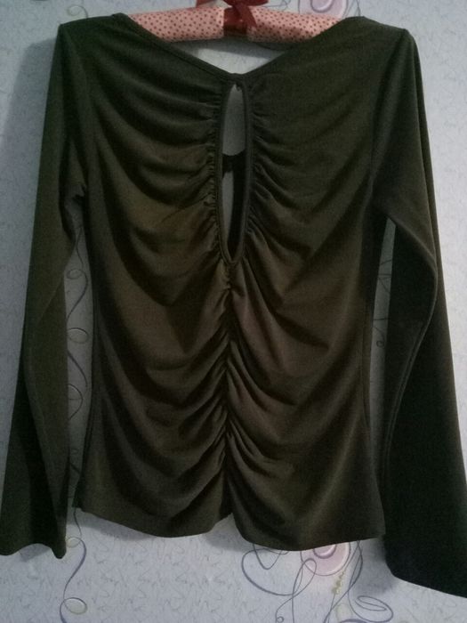 Продам кофточки(блузки)