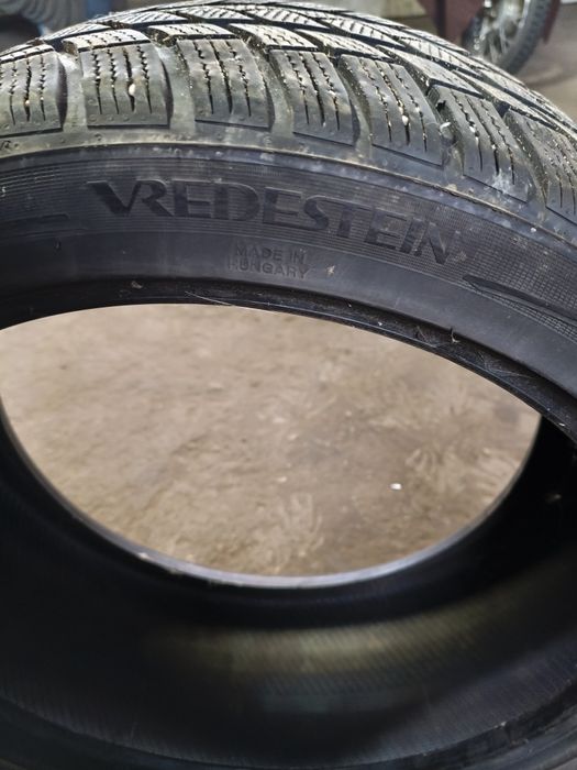 Opony vredestein 255/40/r20