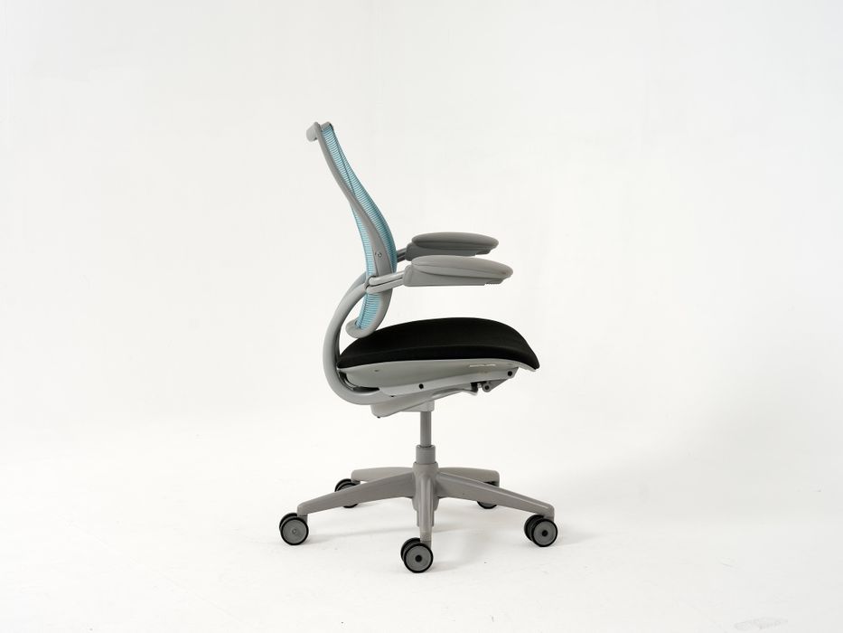 Cadeira operativa Humanscale modelo Liberty