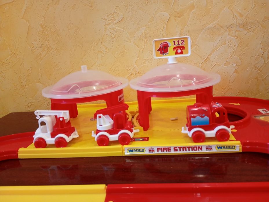 Пожарная часть, трек, гараж