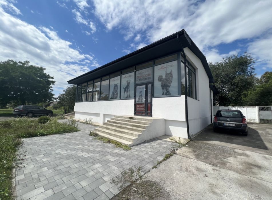 Продам комерційне приміщення Галич, центральна Площа ЖД Вокзалу