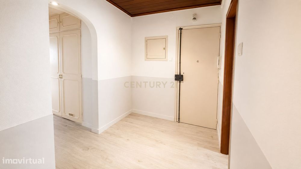 T1+1 com 86,98 m² a 220 m do Metro do Lumiar