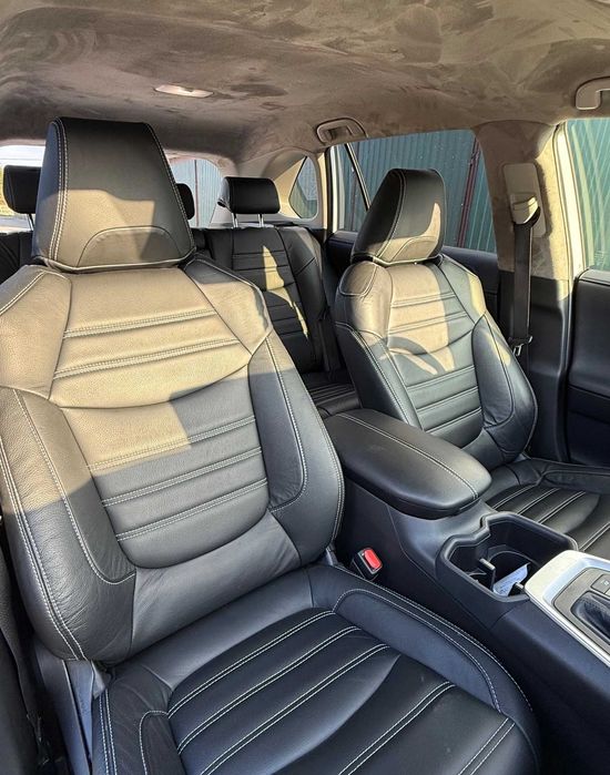 Продам автомобіль Toyota RAV4 2023 року