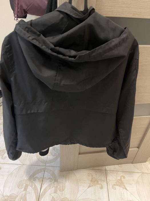 Продам жіночу куртку  HOUSE літня розмір s