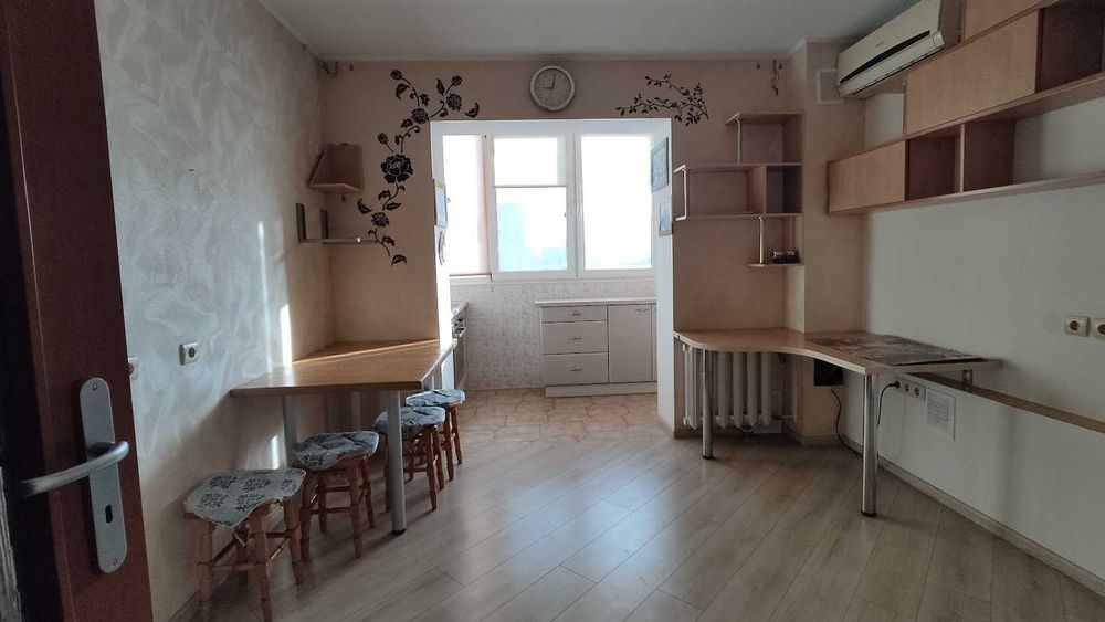 Квартира в оренду вул. Миколи Ушакова 14-А