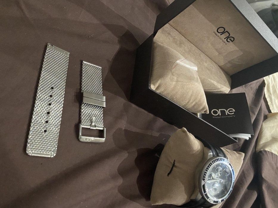Relógio ONE Master Box OG5743IC52L c/caixa, 2 bracelete 100% funcional