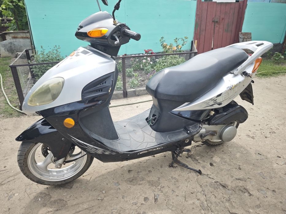 Скутер 125 кубов