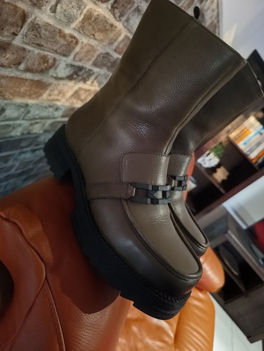 Botki khaki skóra