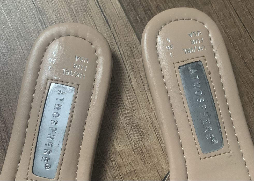 Красиві мюлі , шльопки