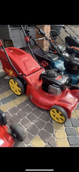 Газонокосарки бензинові косарки самохідні Honda Briggs Stratton  Al-ko