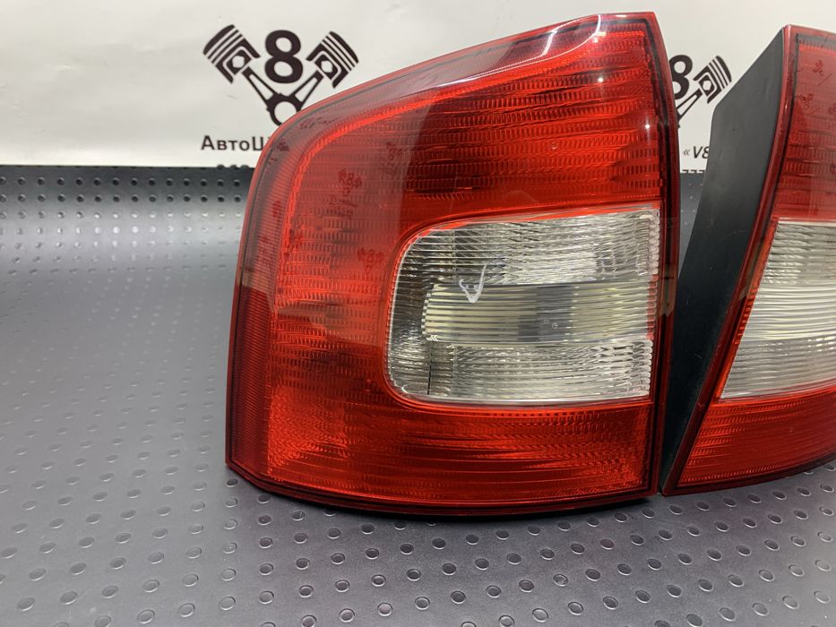 Стоп задній Skoda Oktavia A5 Шкода Октавія А5 фонарь стопи рестайлінг