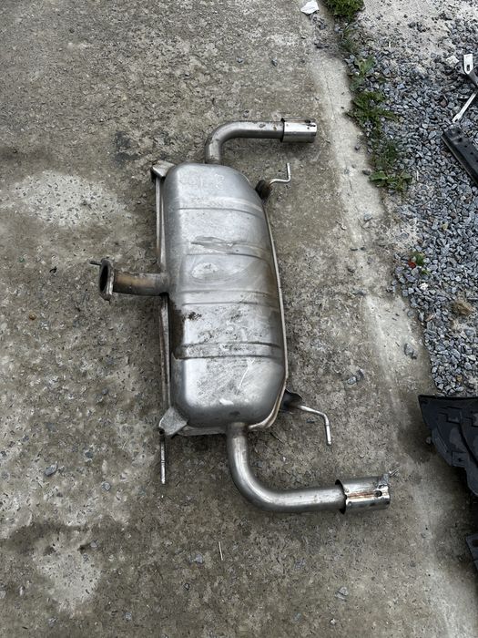 Глушетель банка задняя mazda cx9 2016-2023