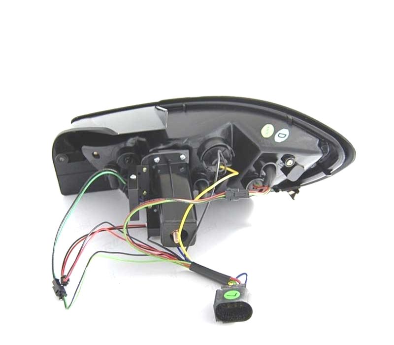 FAROLINS TRASEIROS PARA SEAT IBIZA 08-12 LIGHT BAR FUNDO VERMELHO CROMADO 3 PORTAS