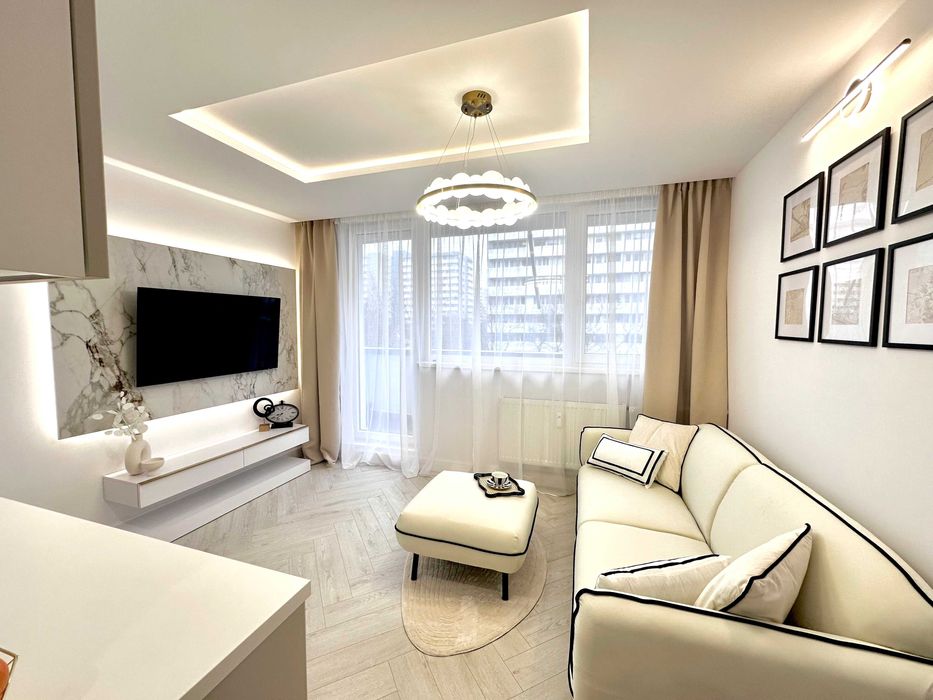 Komfortowa kawalerka z sypialnią, os. Tysiąclecia, przy stawie Maroko