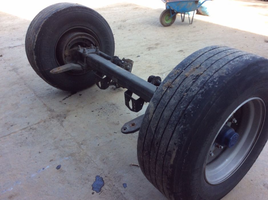 Oś od Naczepy /Przyczepy Koła 22,5  lub bliźniaki z tanim trans