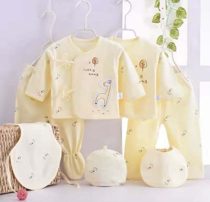 Костюм для новорожденного