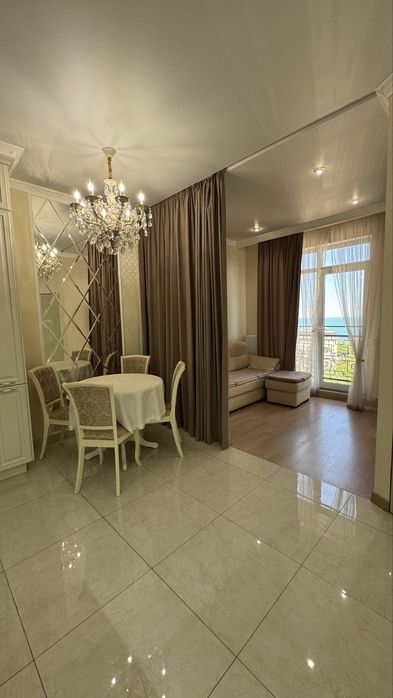 Сдам видовую евродвушку, Французский бульвар, 8 Жемчужина