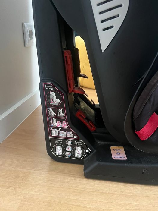 Cadeira auto Pierre Cardin - impecável