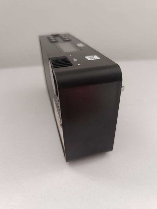 Радіоприймач Dual.