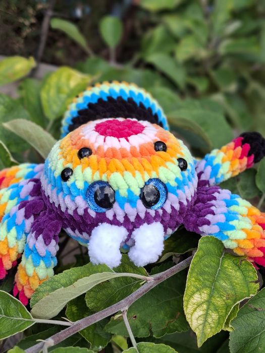 Іграшка ручної роботи: павук