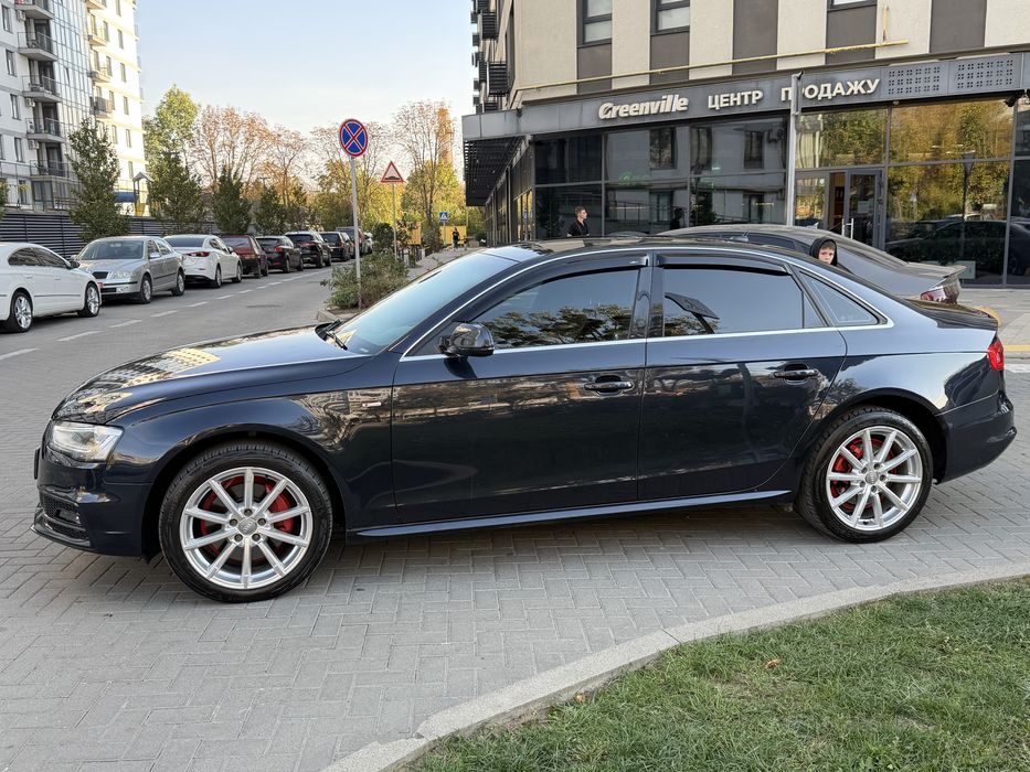 Продам Audi A4 B8